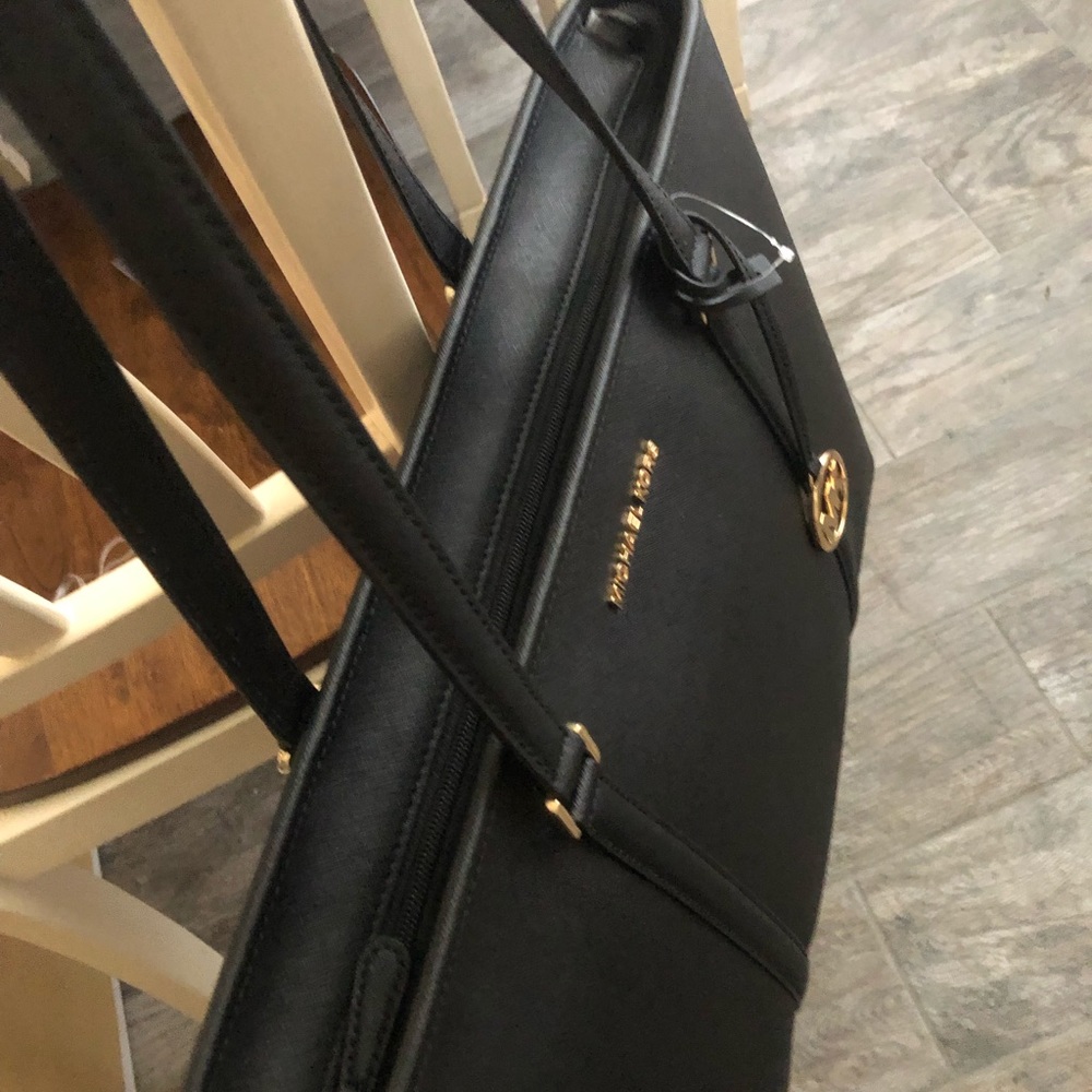 New Mk Black Large Zipper Tote - Picture 2 of 7